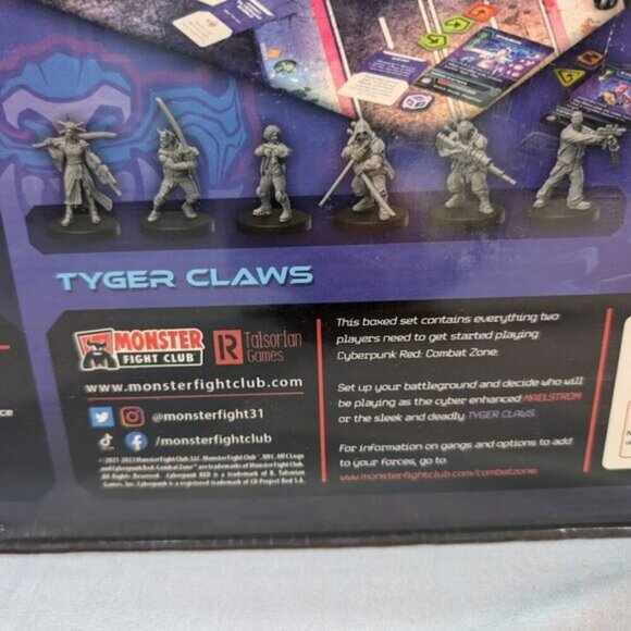 NEW Monster Fight Club Cyberpunk Red Board Game MFC-45000 - Picture 14 of 16